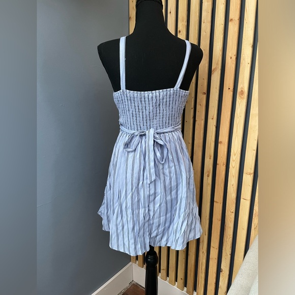 Windsor Dress - Picture 3 of 5